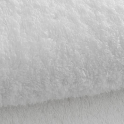 MonthFull Volume Beauty at Eye Finesse Beauty in Lauderhill, FL